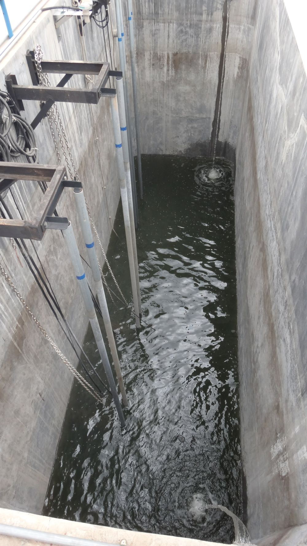 清遠某（mǒu）某垃圾場