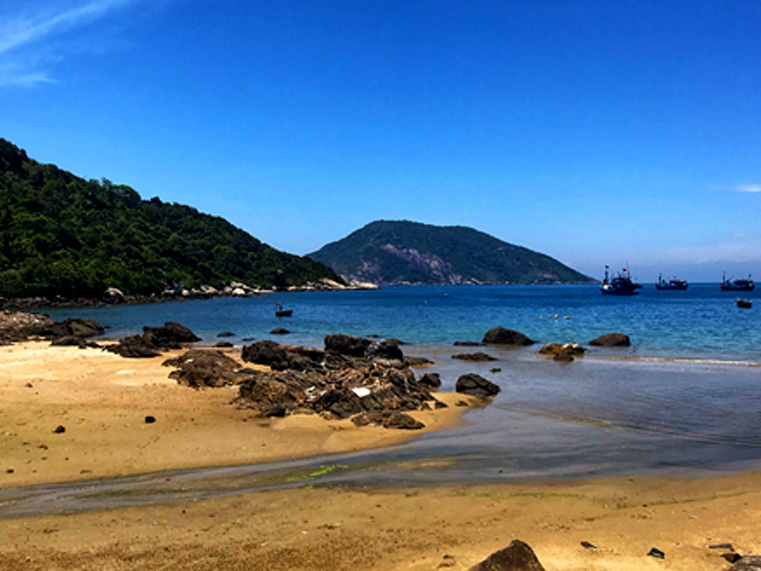 垃圾衛生填（tián）埋滲濾水的控製與（yǔ）處理