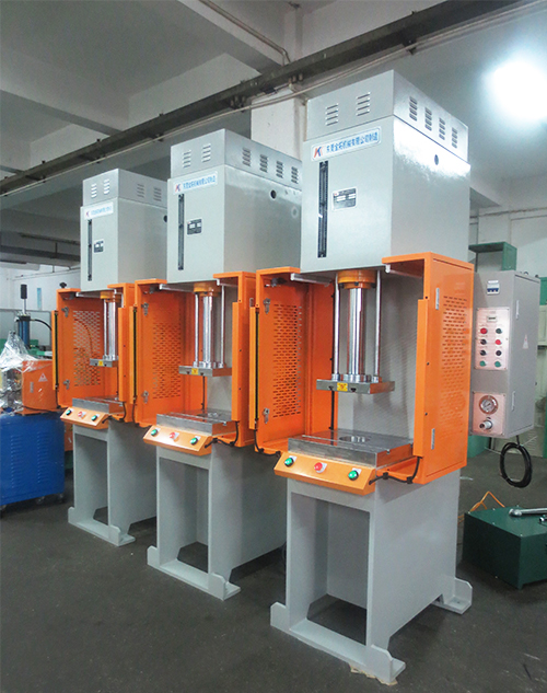KTCQB-快（kuài）速油壓整平（píng）機